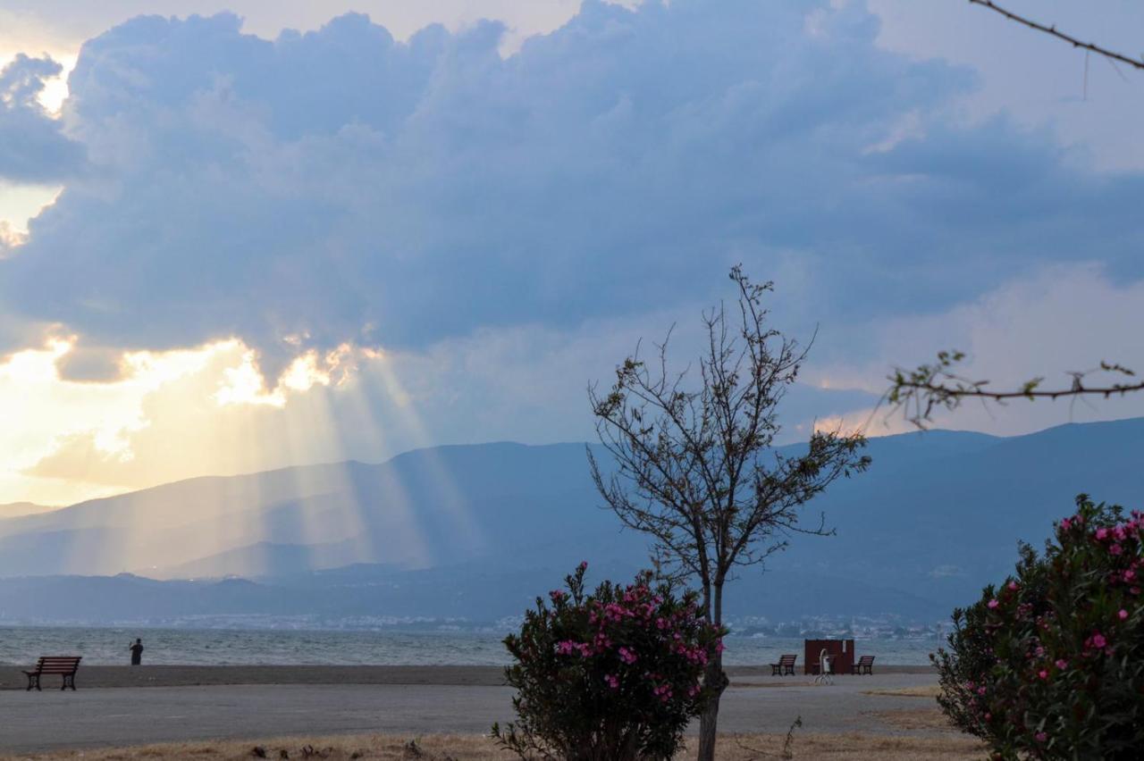 Afytos Akcay Tatil Koyu Hotel Bagian luar foto